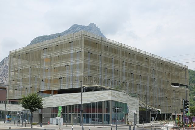 Parkhaus in Grenoble, Frankreich
